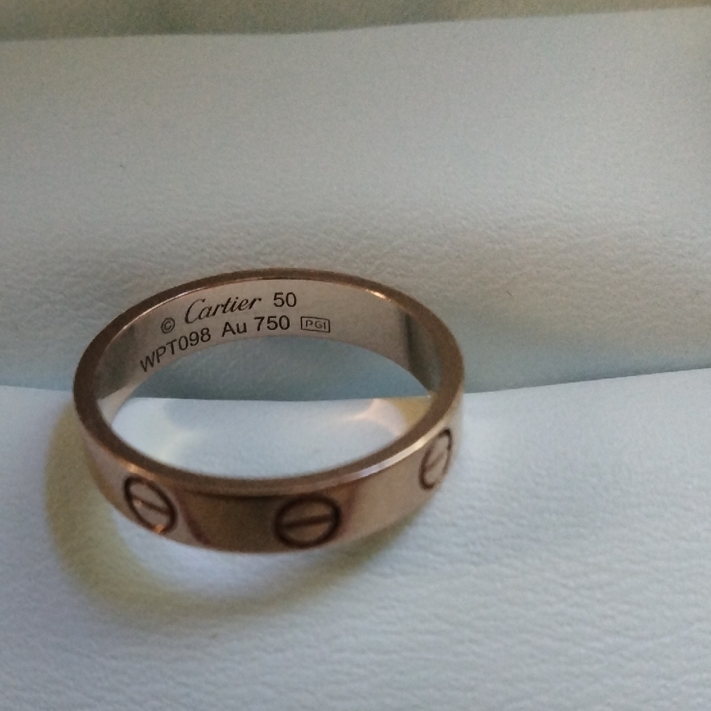 🚨SOLD🚨Cartier Rose Gold Love Band with Red Presentation Case - Picture 4 of 13